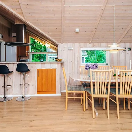 7 Person In * Oksbol (Syddanmark)