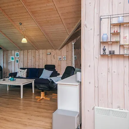 7 Person In בית נופש